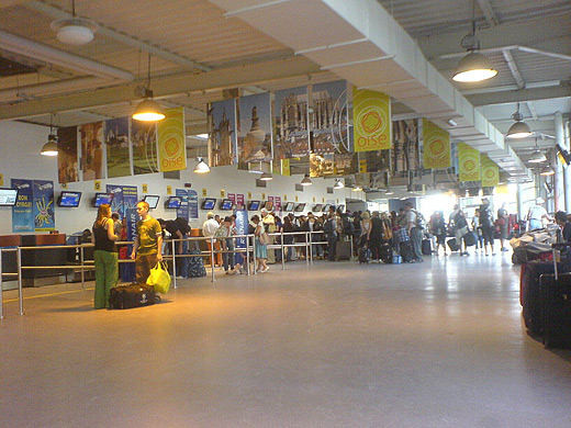 Beauvais–Tillé Airport